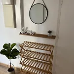 Apartment Maola, Calme Et Reims