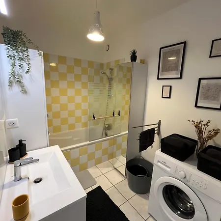 Maola, Calme Et Apartmán